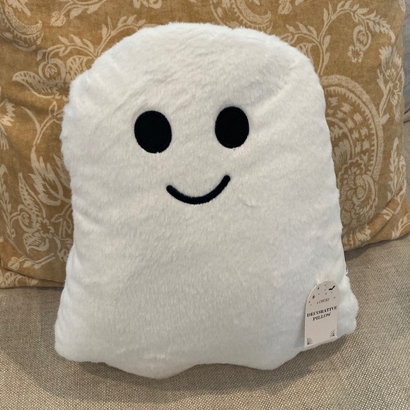 Target Halloween Ghost Pillow - Picture 1 of 1